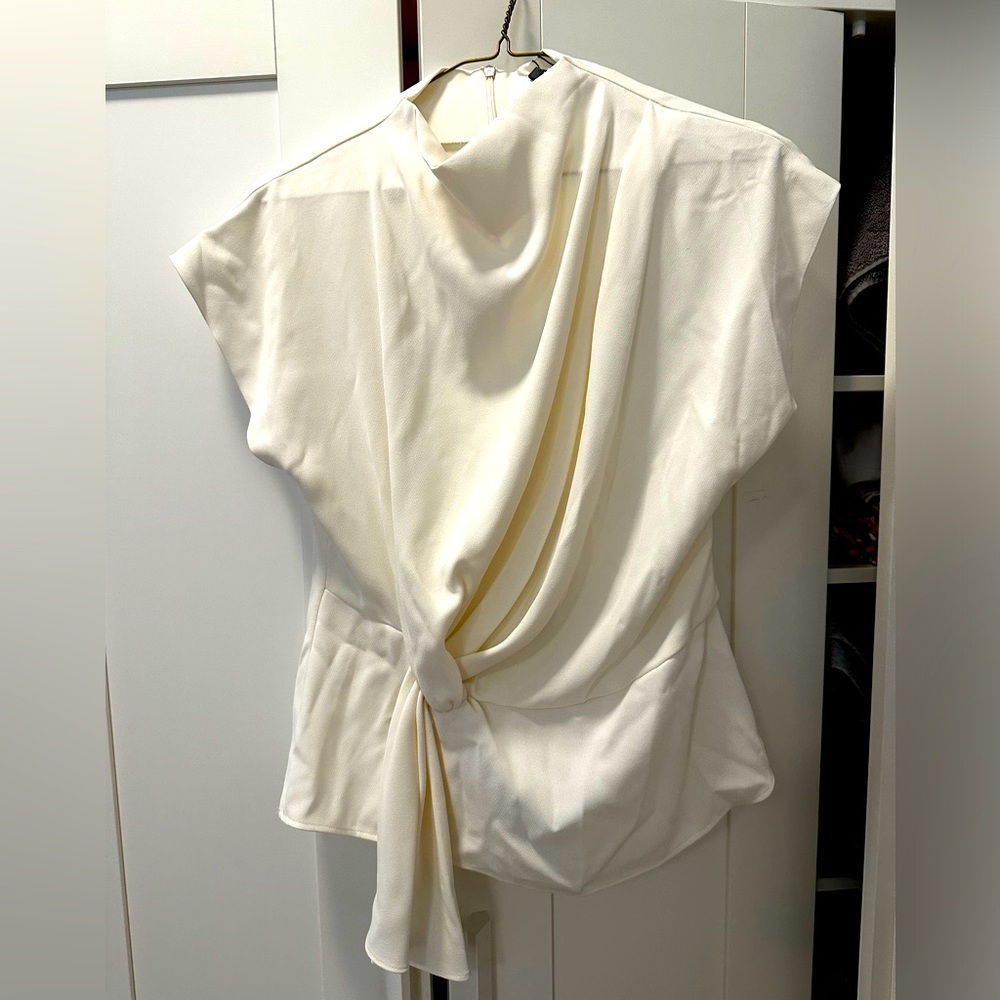 Zara women’s knotted crepe top